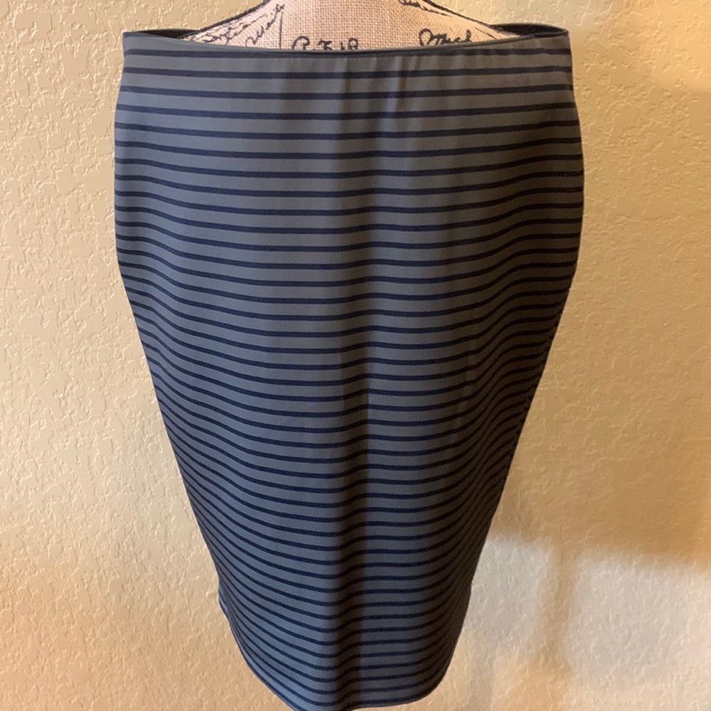 Apt. 9 olive green/blue stripe skirt, XL, like new | offer in description